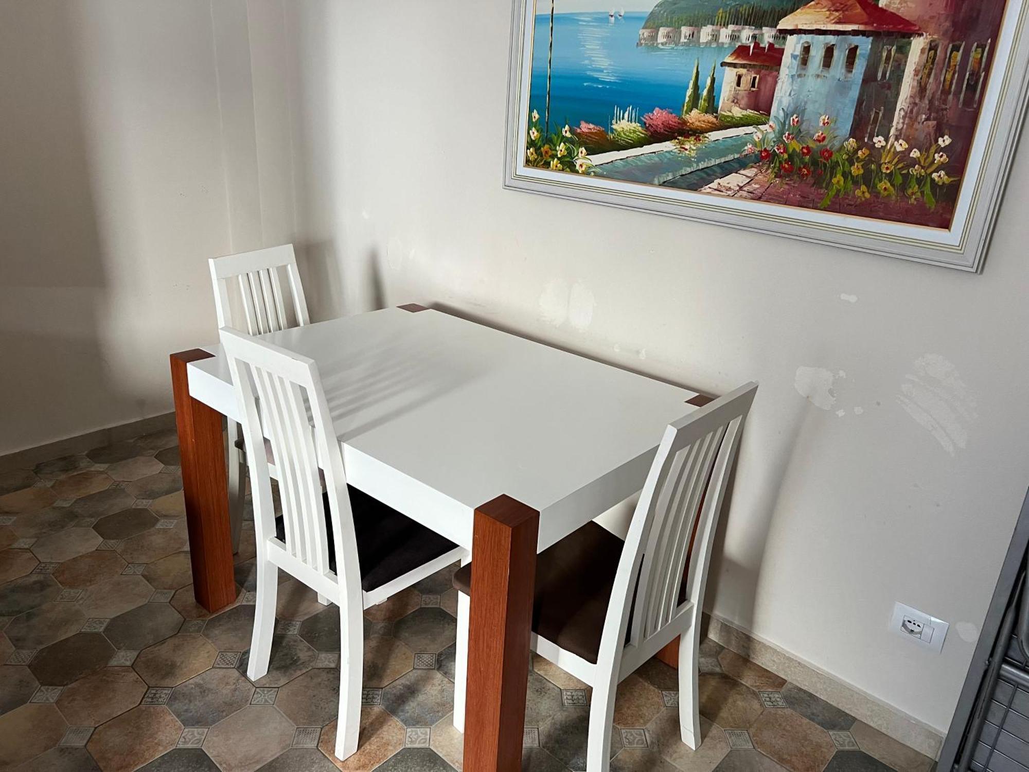 Holiday Shengjin Kune Exterior foto
